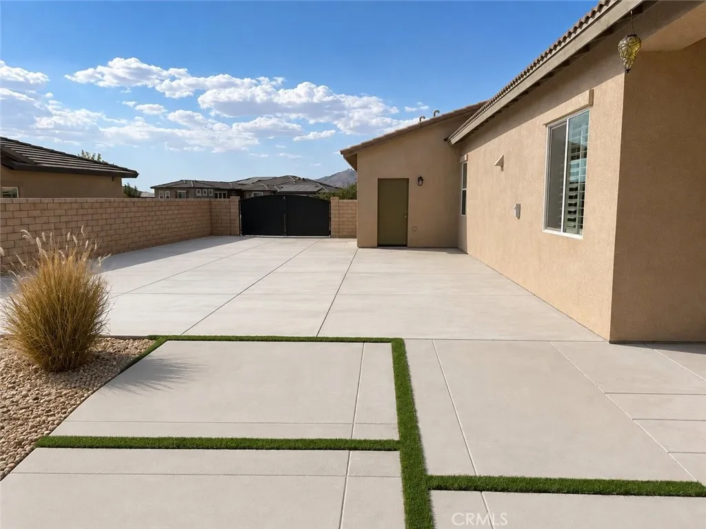 main property photo 29