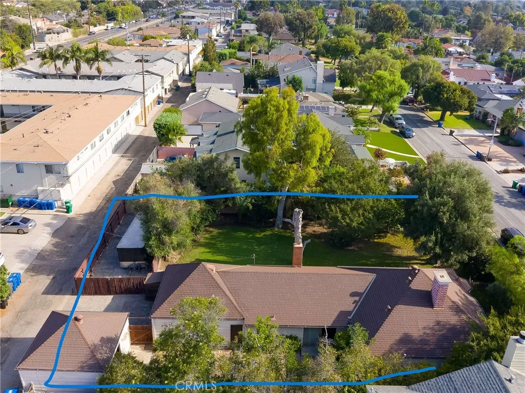 main property photo 40