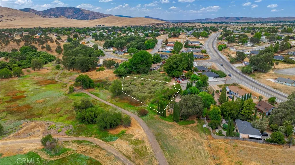 main property photo 11