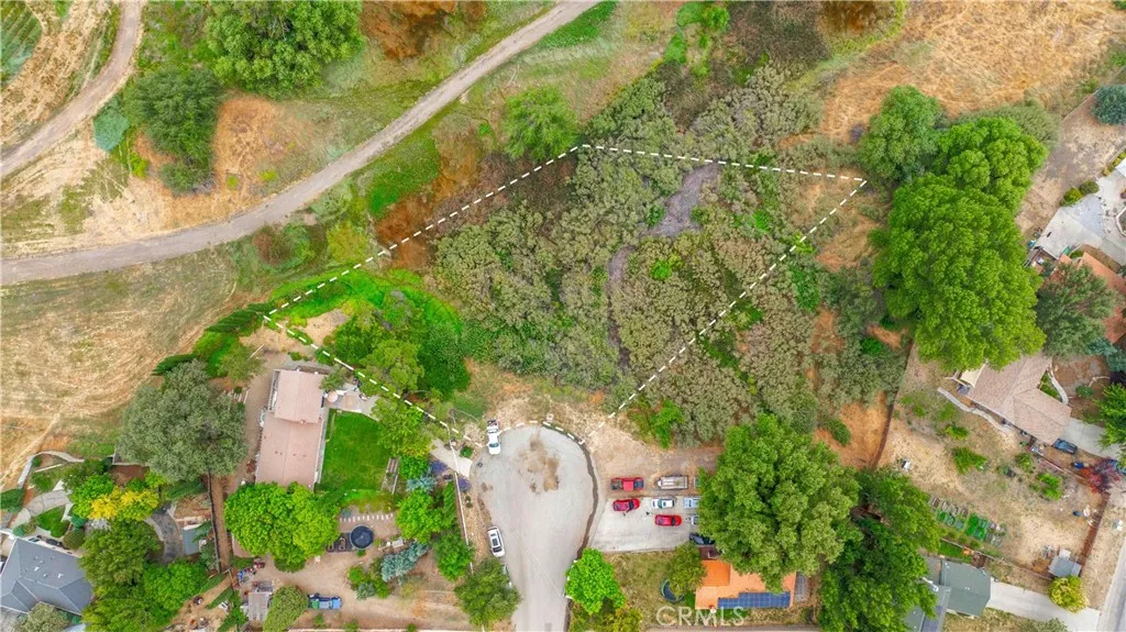 main property photo 12