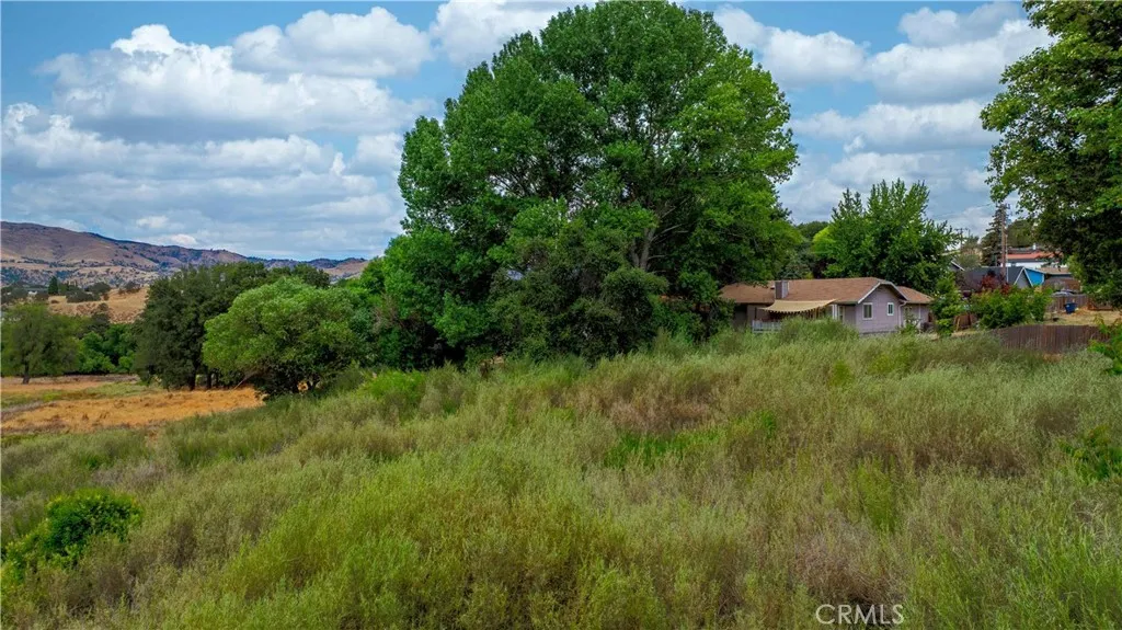 main property photo 18