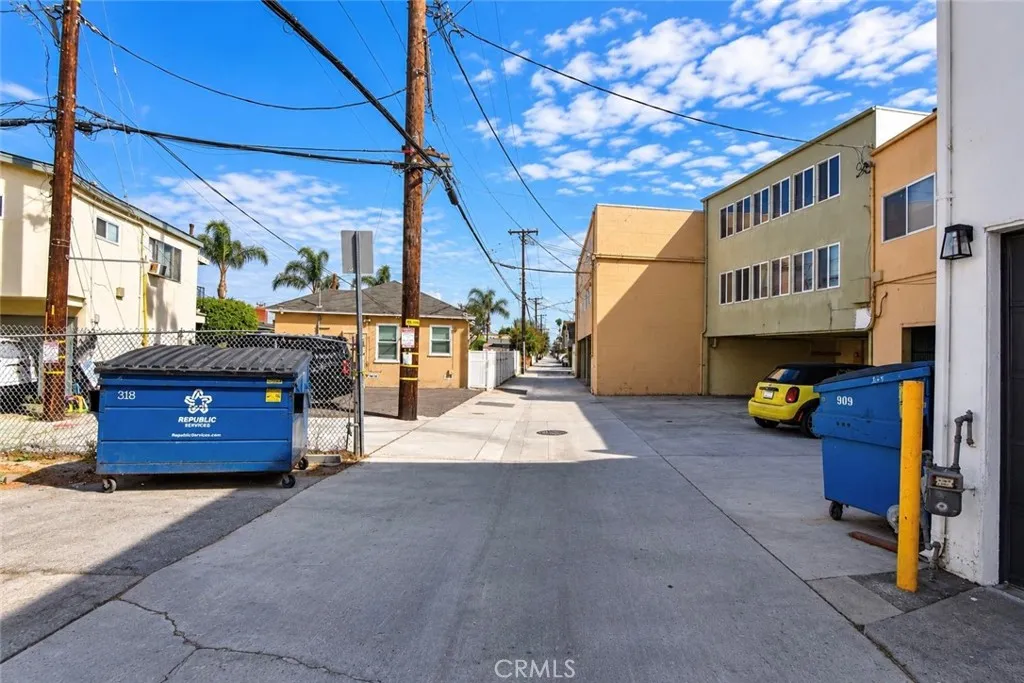 main property photo 22