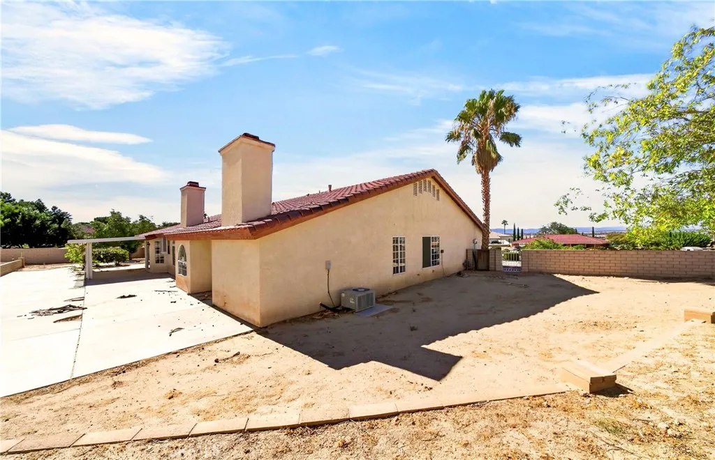main property photo 50