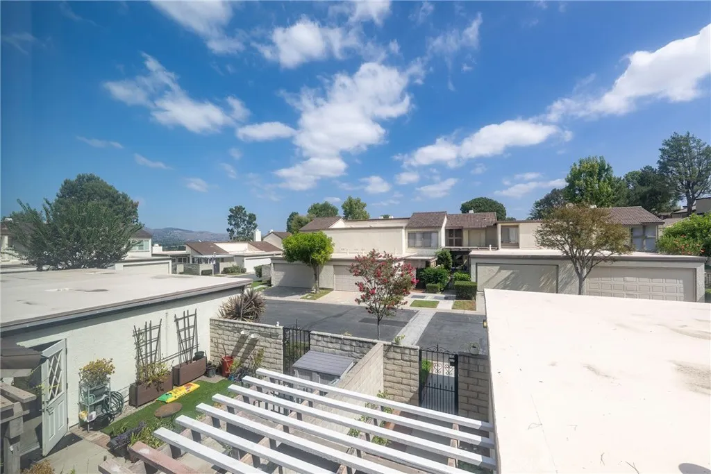main property photo 74