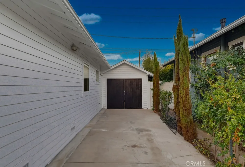main property photo 52