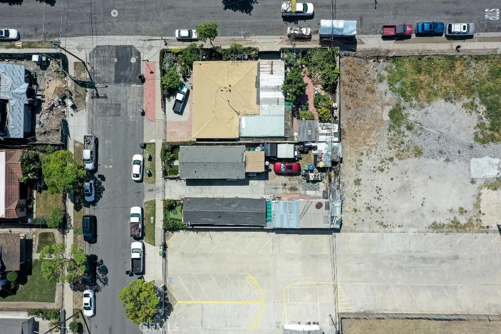 main property photo 11