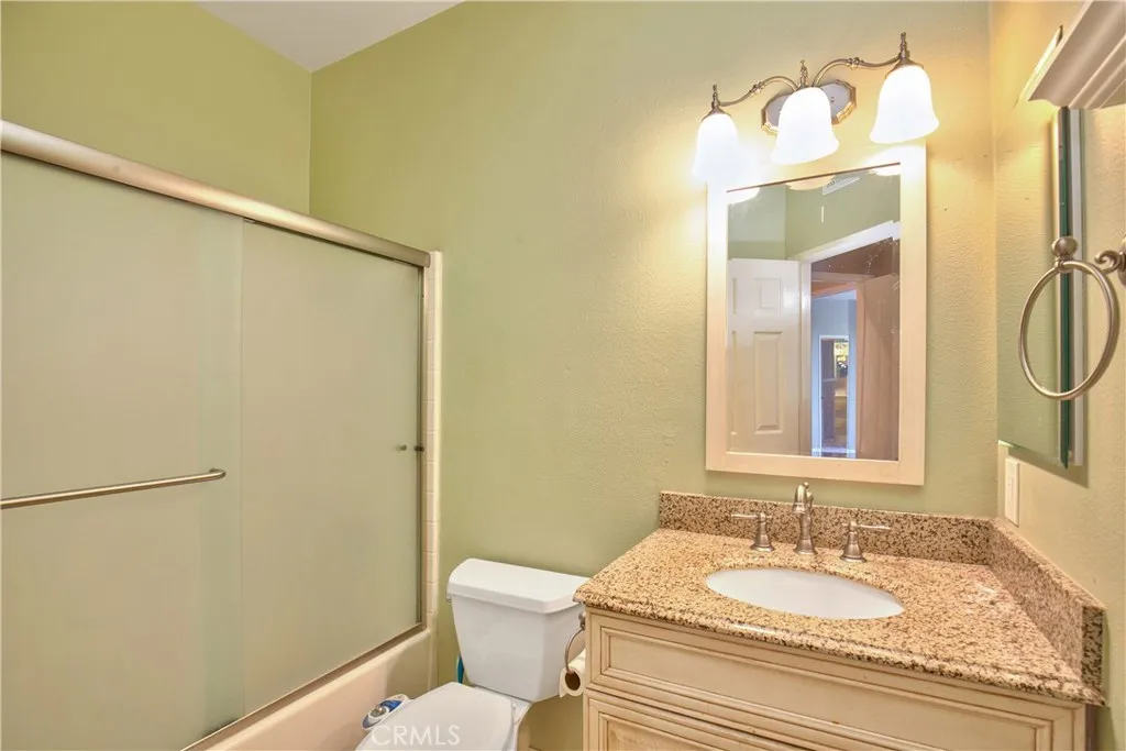 property viewer photo 9