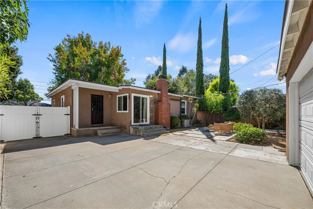 main property photo 39