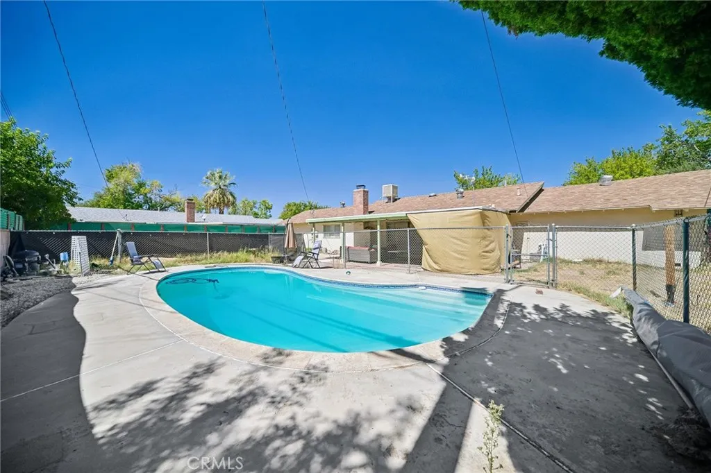 main property photo 27