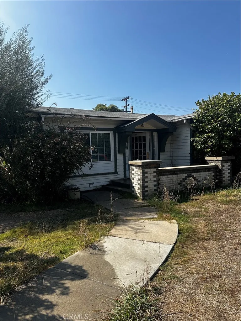 main property photo 9