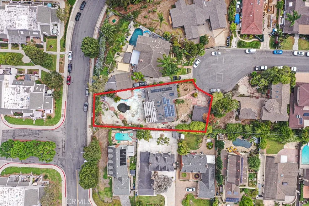 main property photo 14