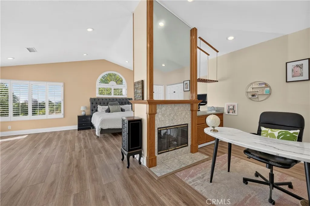 main property photo 73