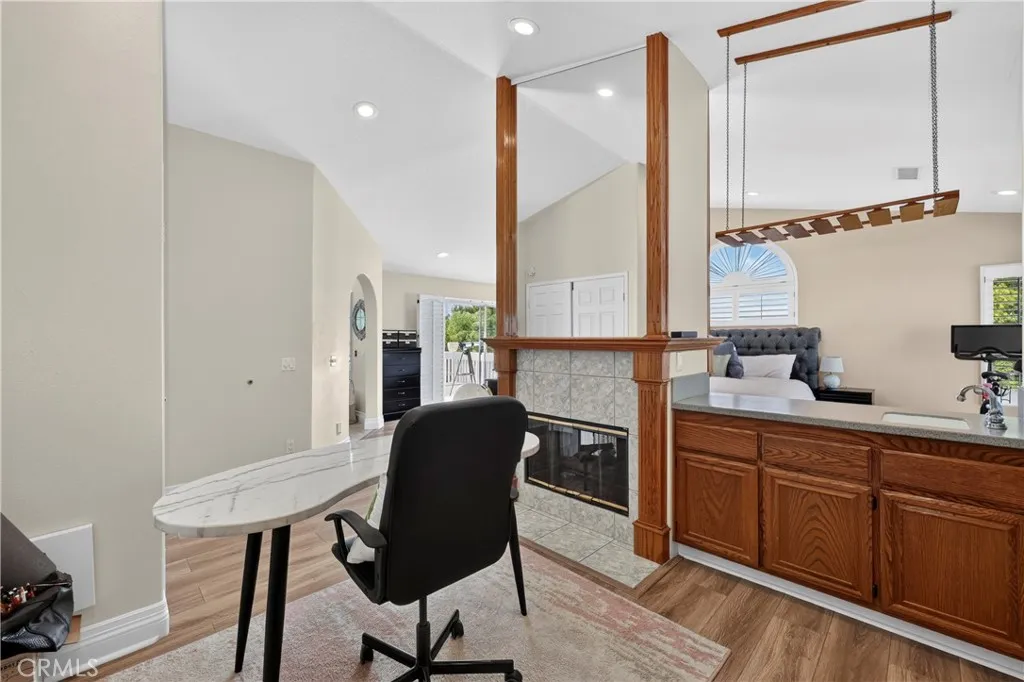 main property photo 74