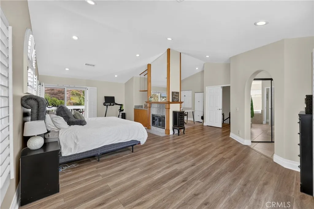 main property photo 80