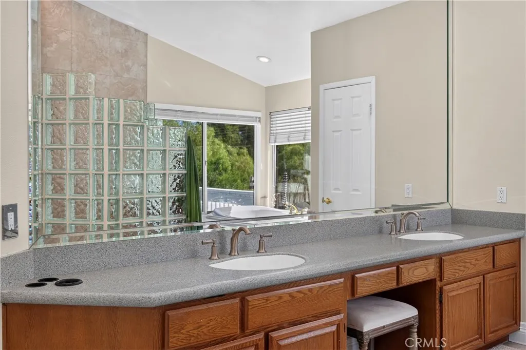 main property photo 85