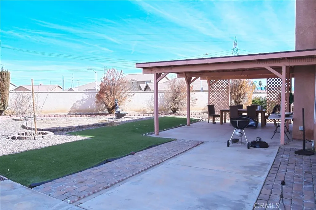 main property photo 16