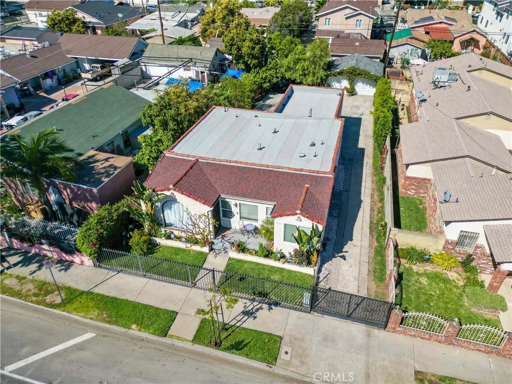 main property photo 27