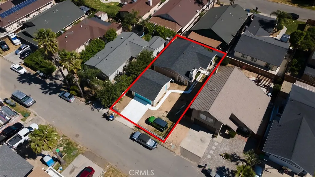 main property photo 31