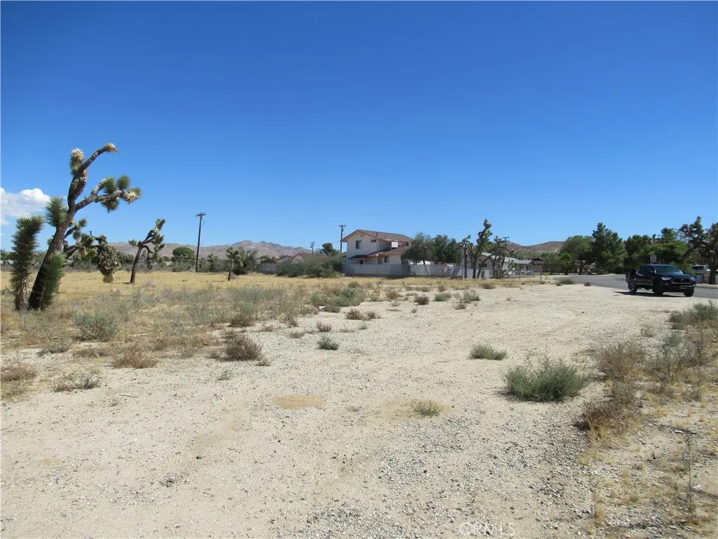 main property photo 3