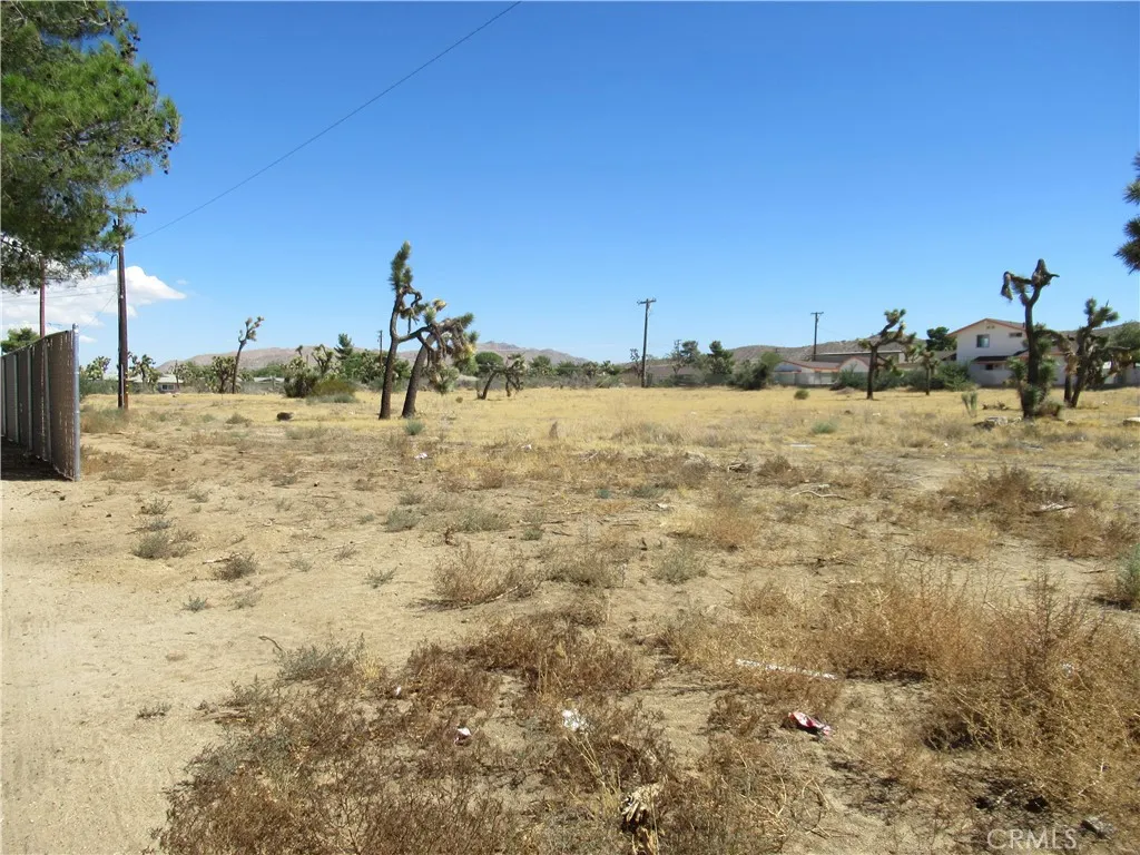 main property photo 6