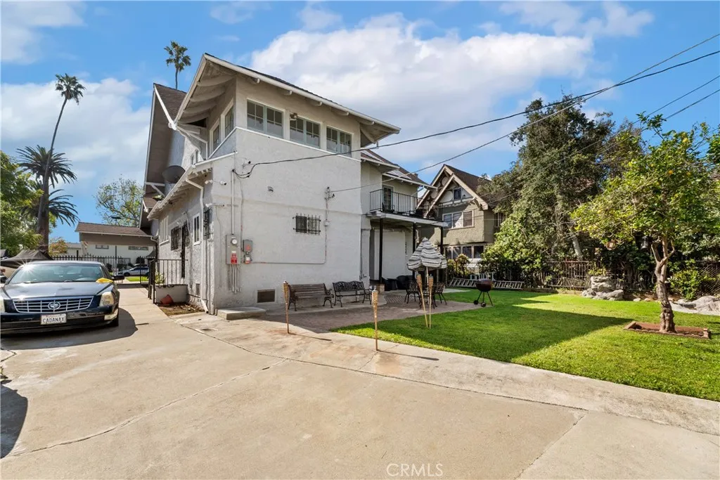 main property photo 47