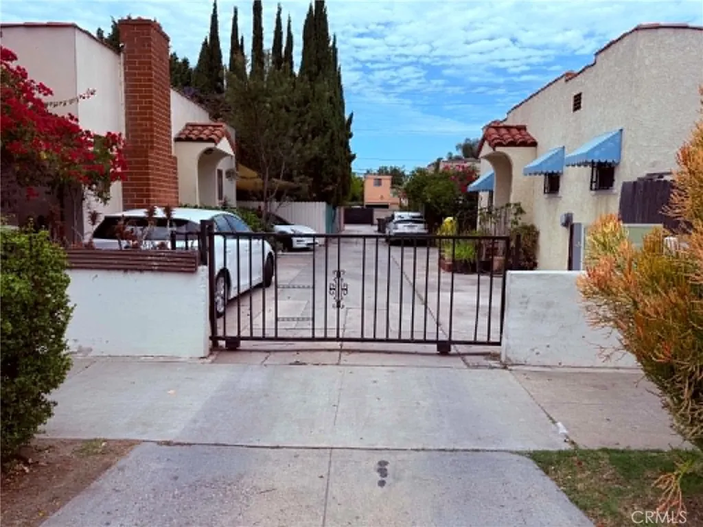 main property photo 9