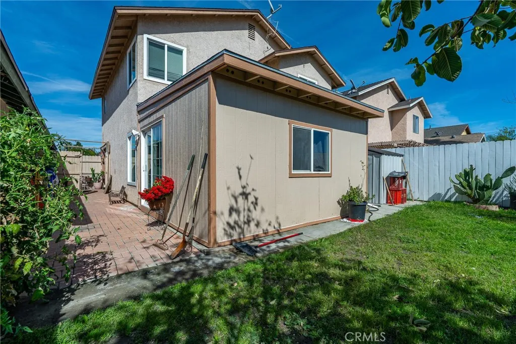 main property photo 28