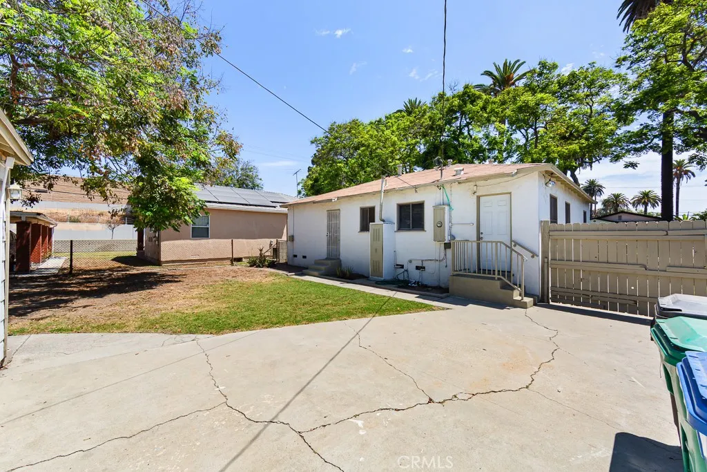 main property photo 31