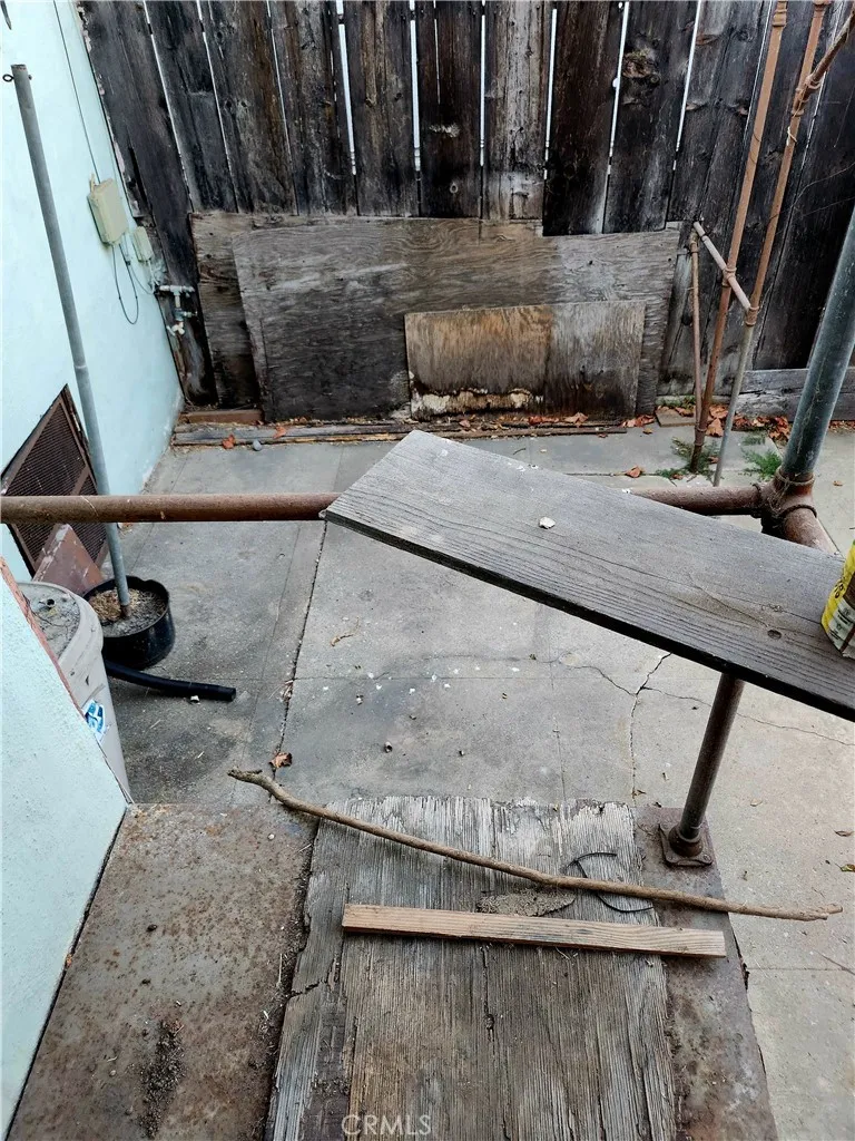 main property photo 33