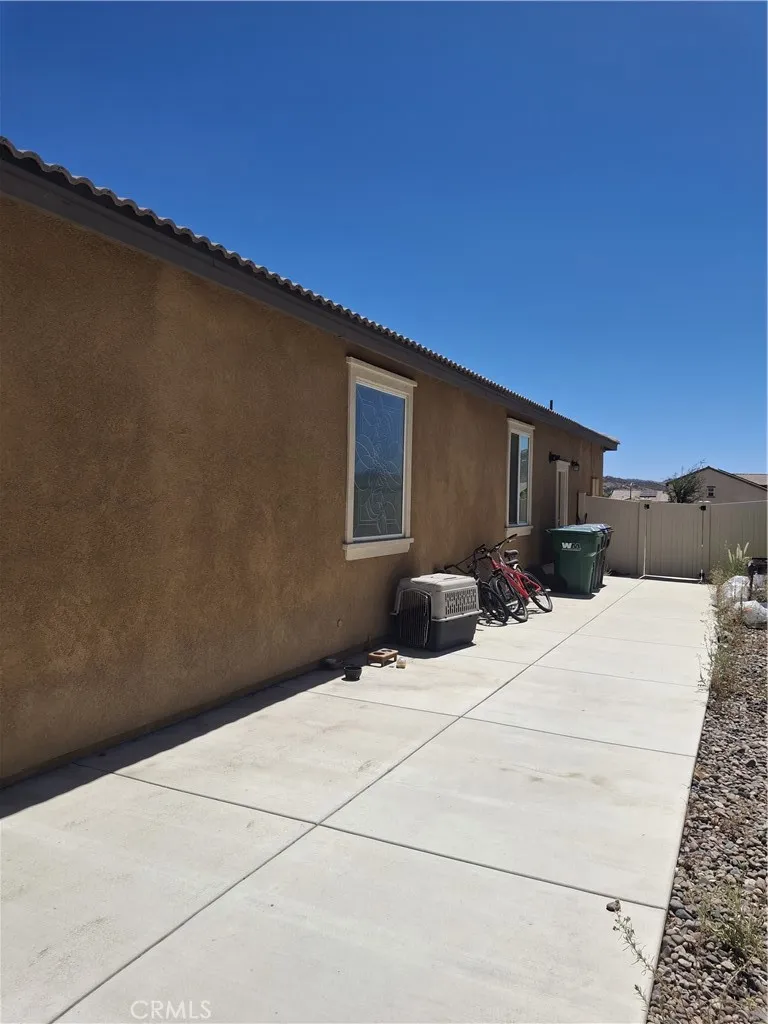 main property photo 8