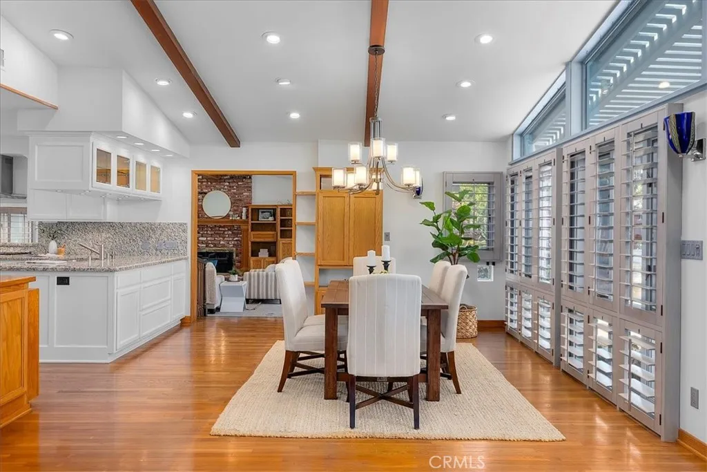 property viewer photo 6