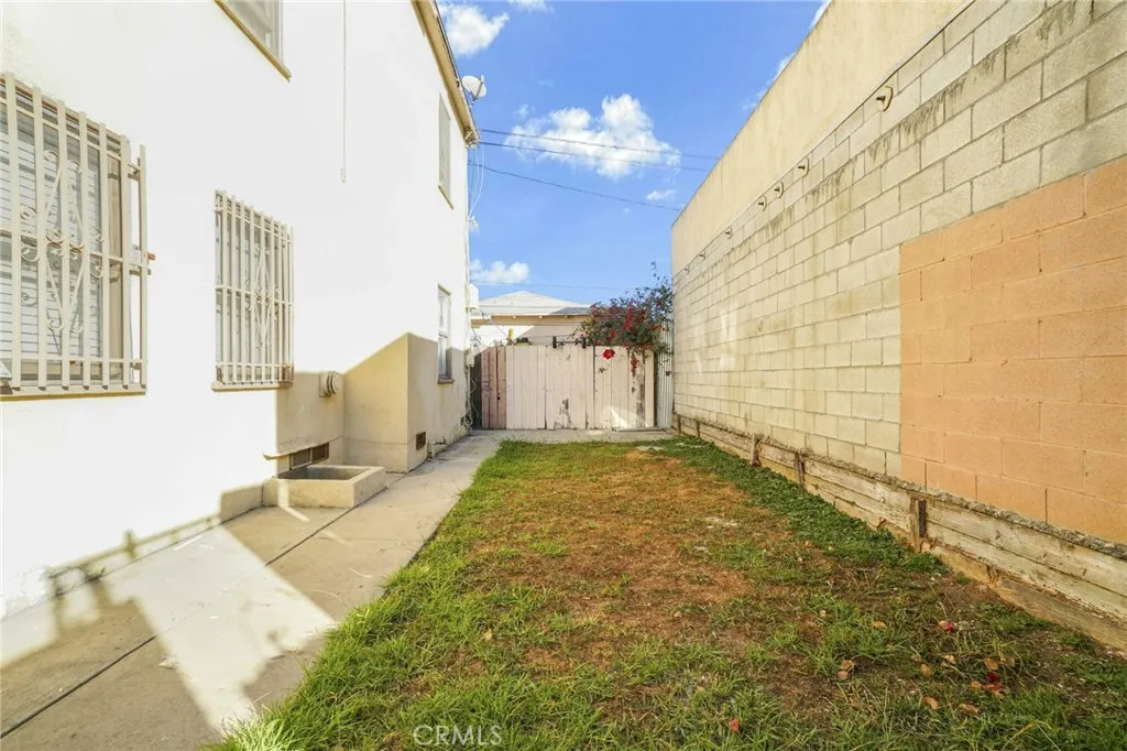 main property photo 13