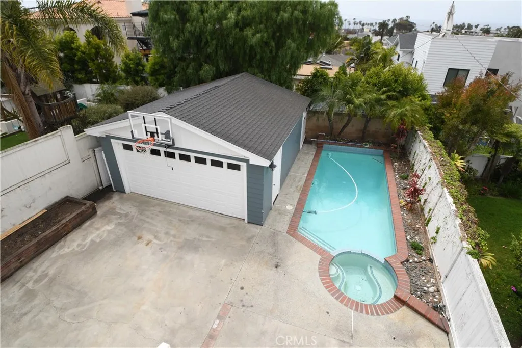 main property photo 54