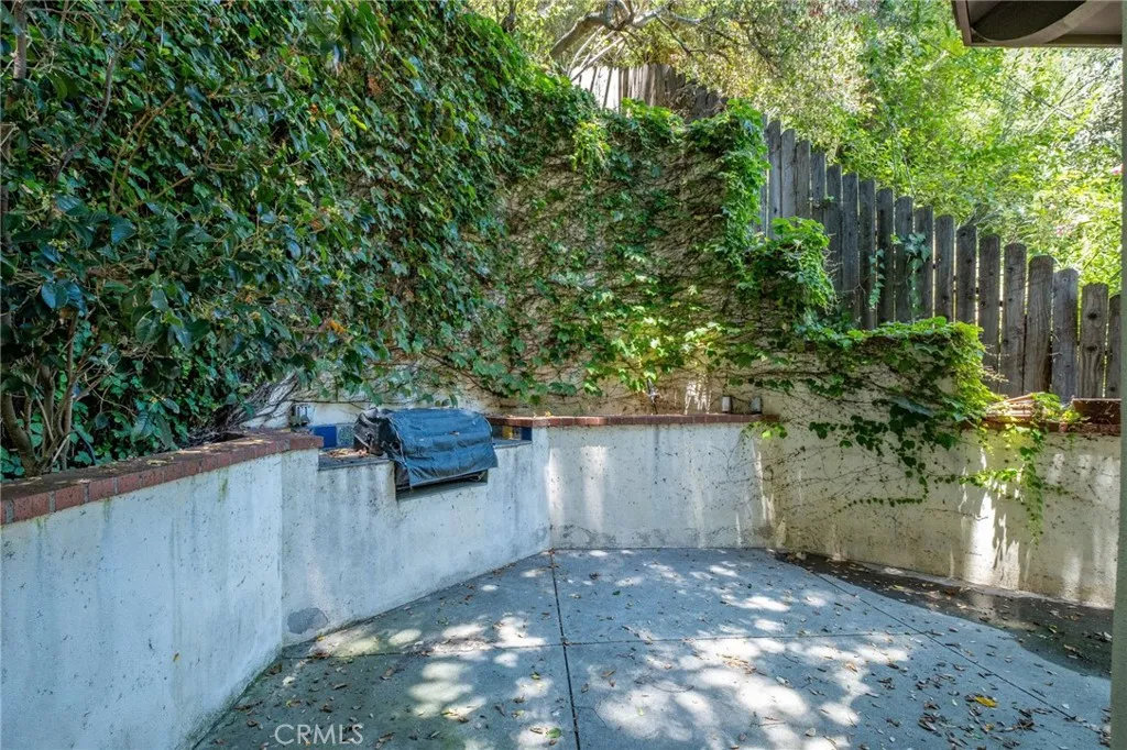 main property photo 74