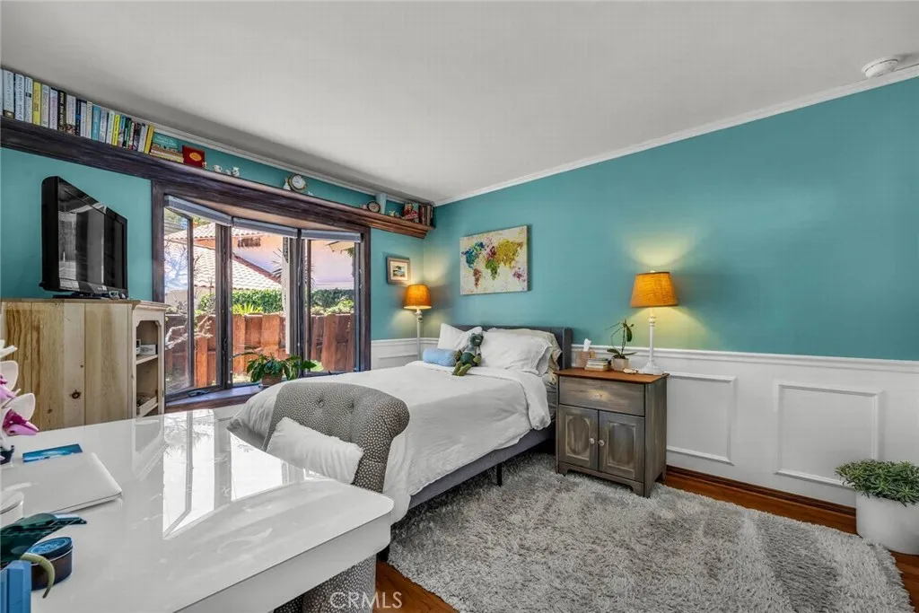 main property photo 13