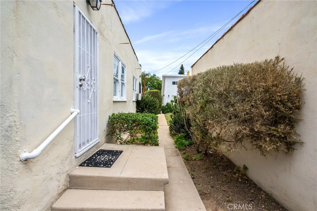 main property photo 37