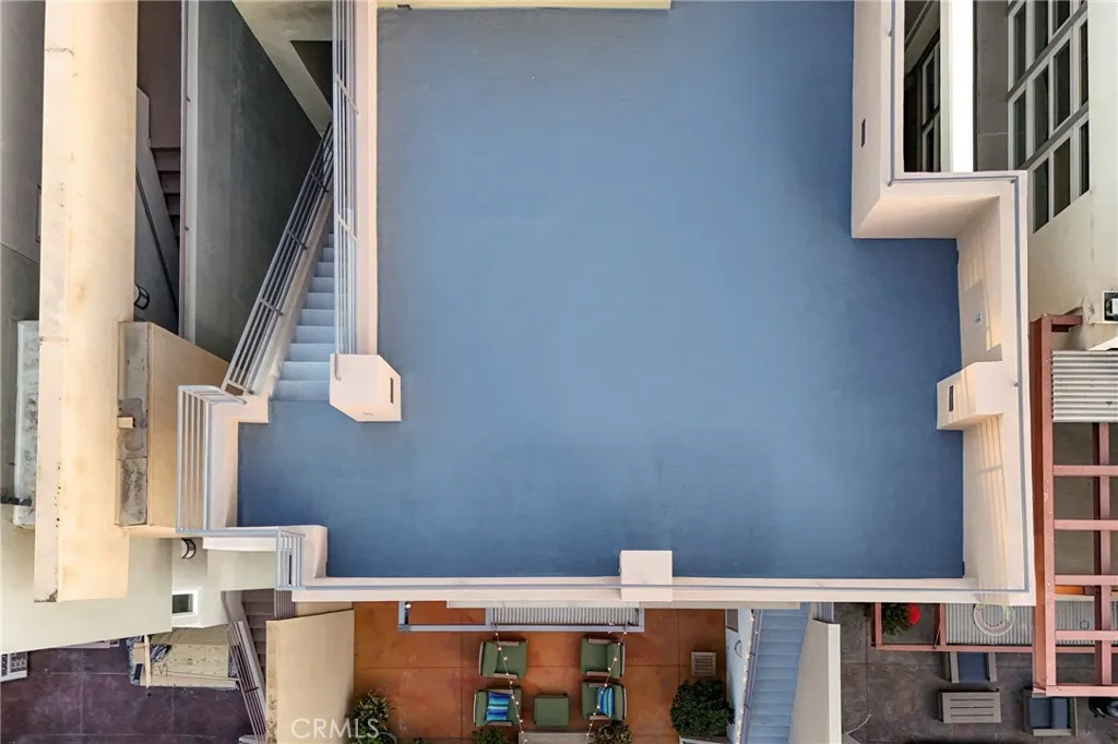 main property photo 60