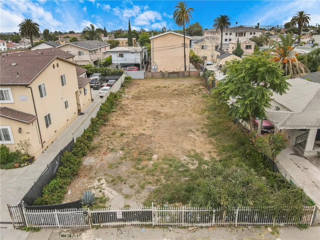 main property photo 9