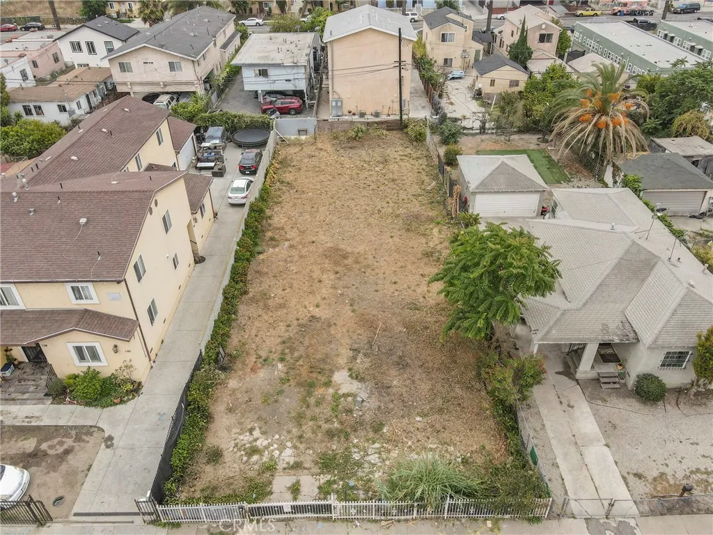 main property photo 7