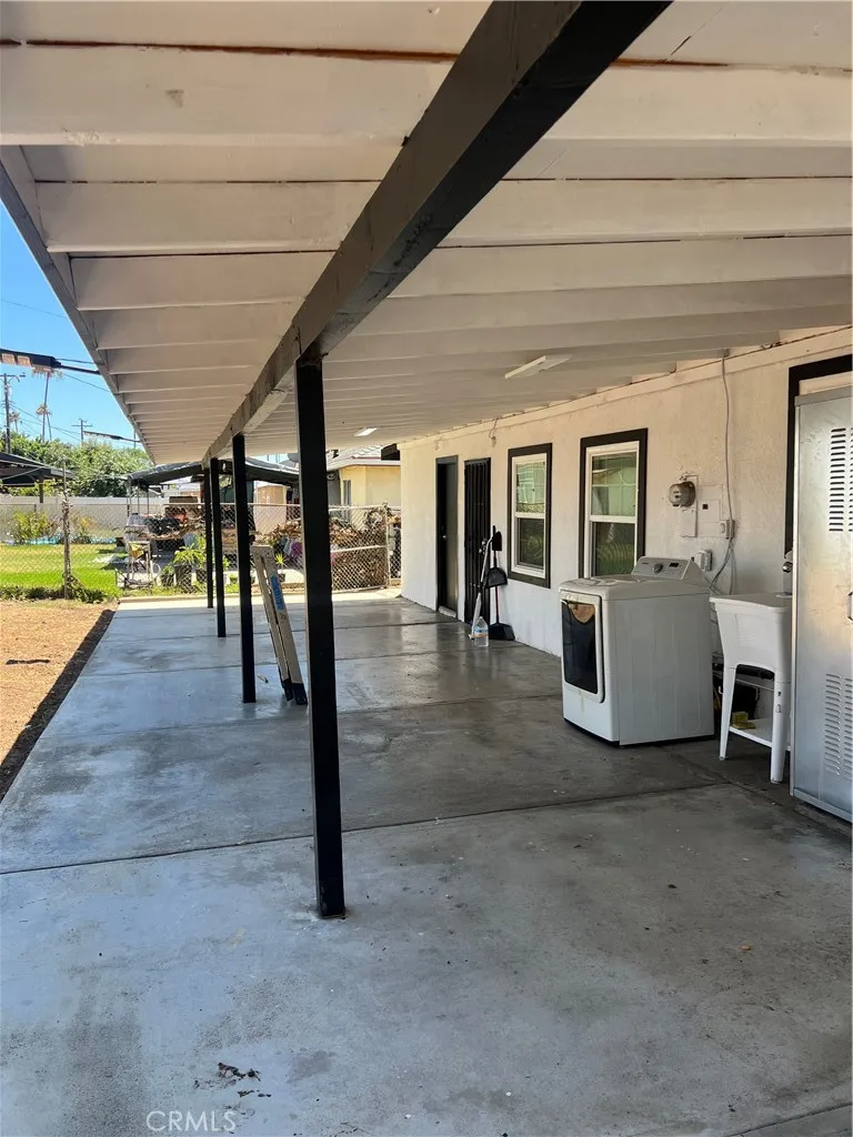 main property photo 28