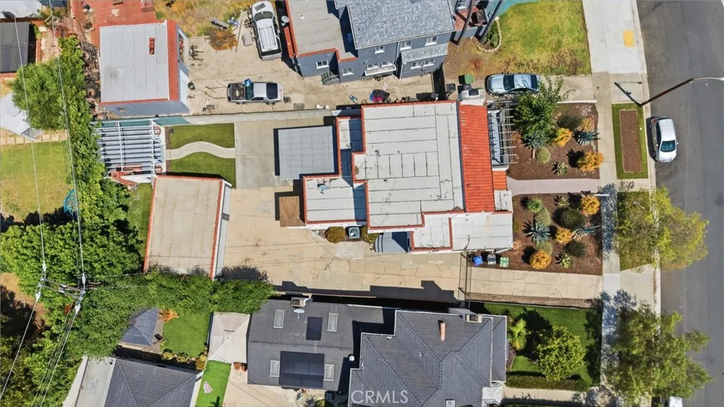 main property photo 45