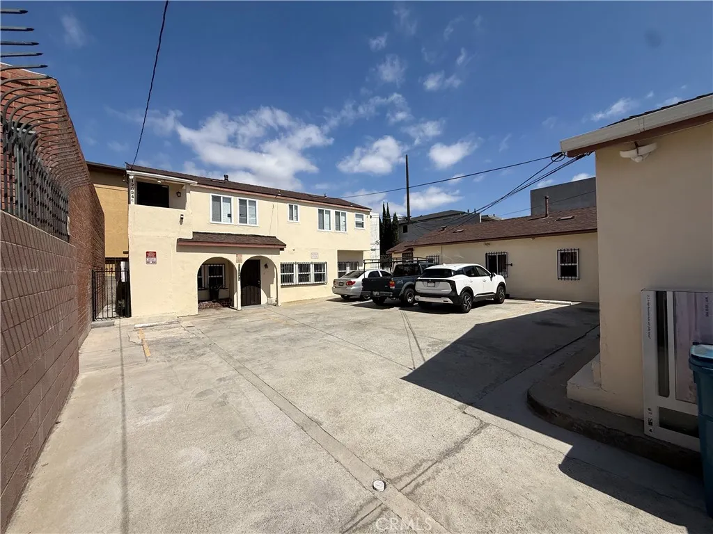 main property photo 14