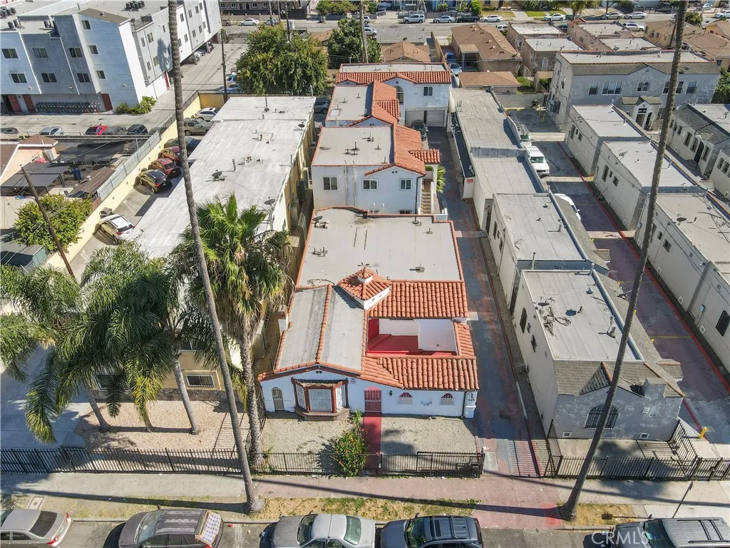 main property photo 45