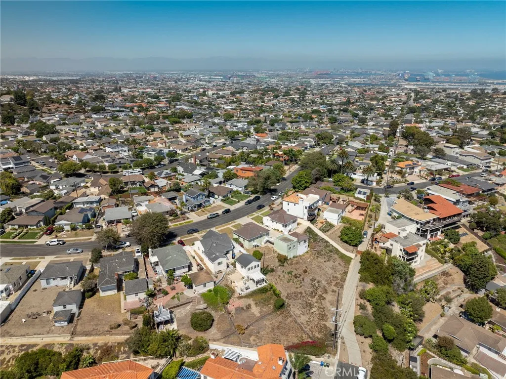main property photo 44