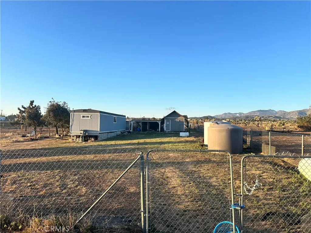 main property photo 10