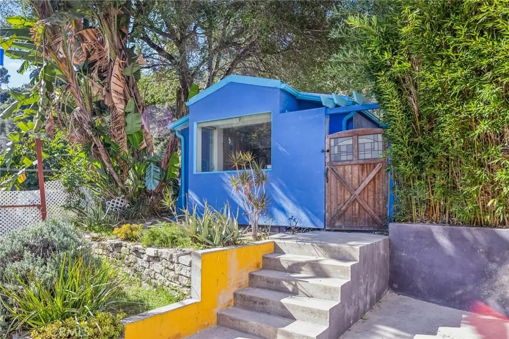 main property photo 44