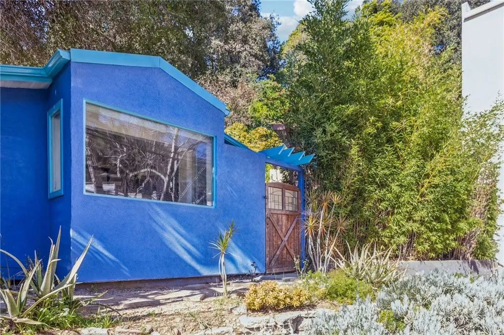 main property photo 45