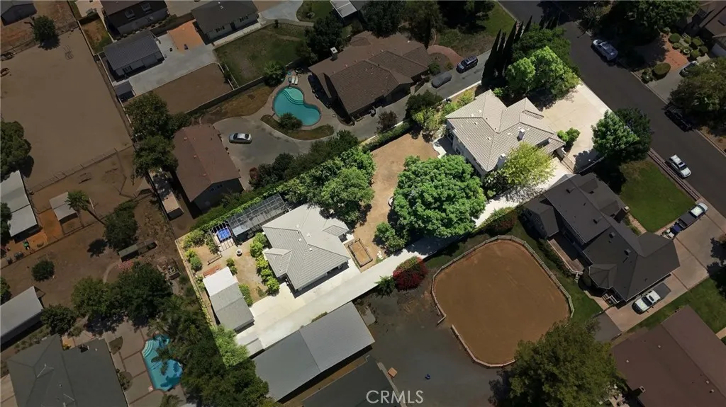 main property photo 43