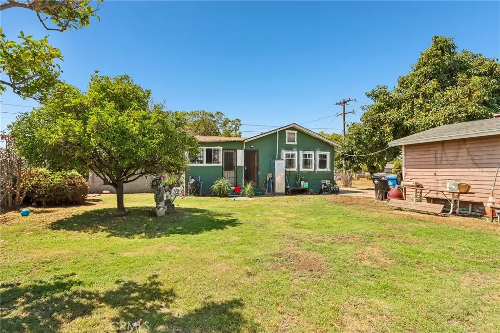 main property photo 8