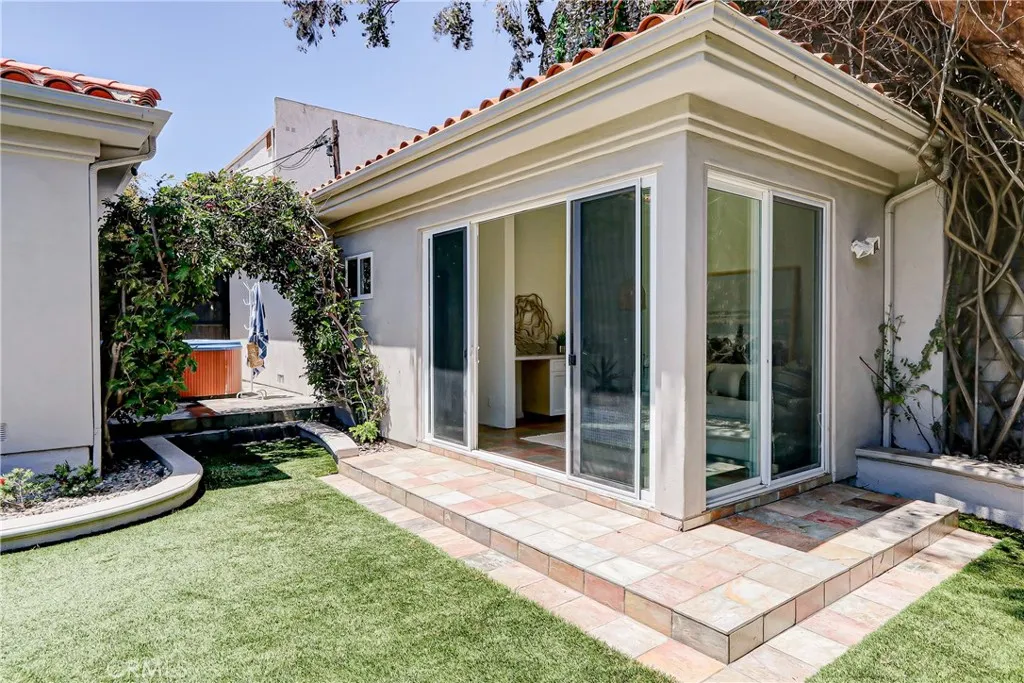 main property photo 60